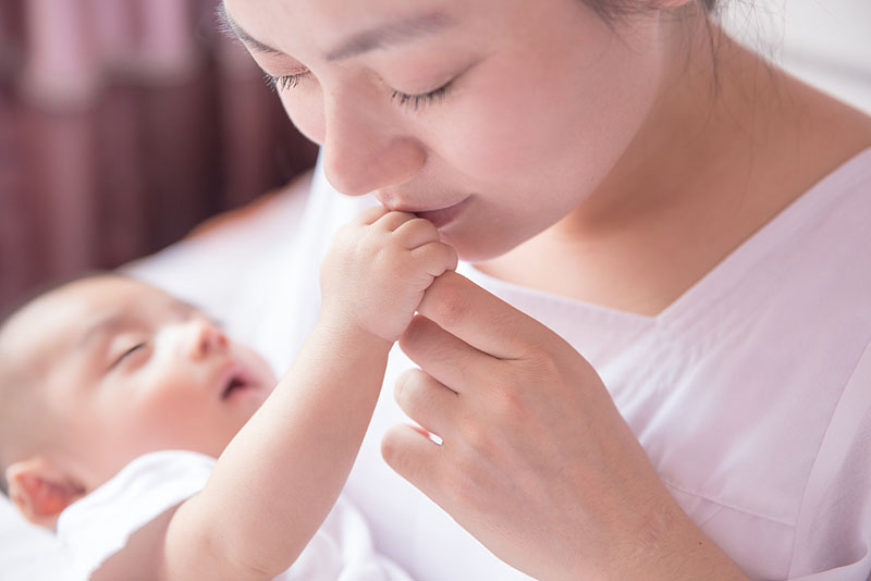 42岁女性在绝经后还能生孩子吗-